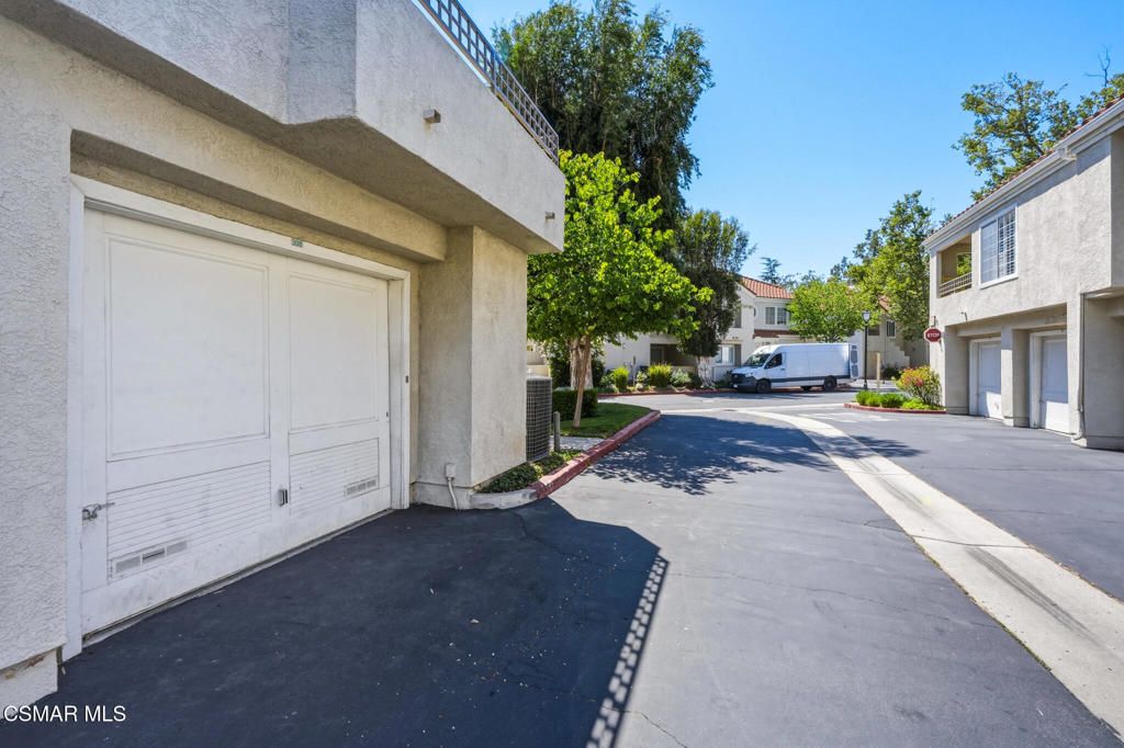 Image 20 of property listing at 4240 Lost Hills Road 308, Agoura Hills, CA 91301