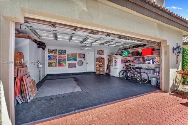 11263 NW 53rd Ln, Doral, FL 33178