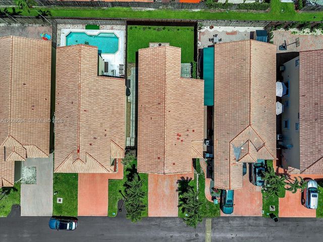 11263 NW 53rd Ln, Doral, FL 33178