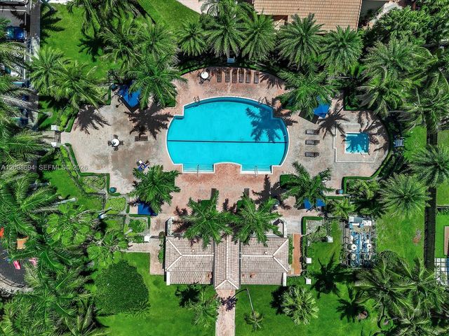 11263 NW 53rd Ln, Doral, FL 33178