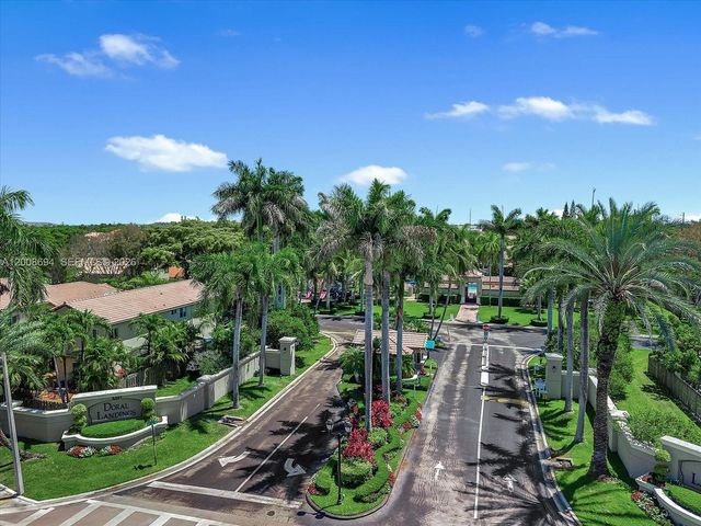 11263 NW 53rd Ln, Doral, FL 33178