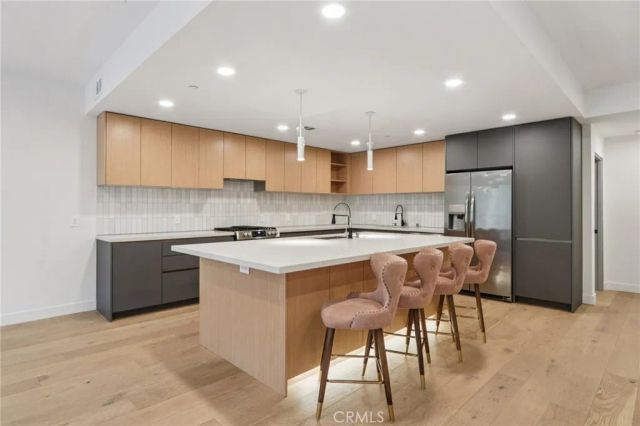 5110 Whitsett Avenue 105, Valley Village, CA 91607