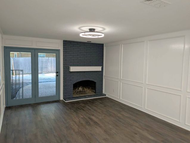 1756 Cynthia Lane, Hurst, TX 76054