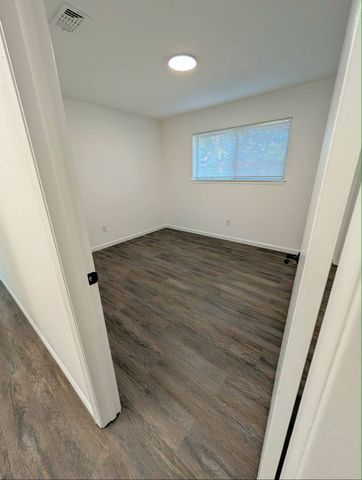 1756 Cynthia Lane, Hurst, TX 76054