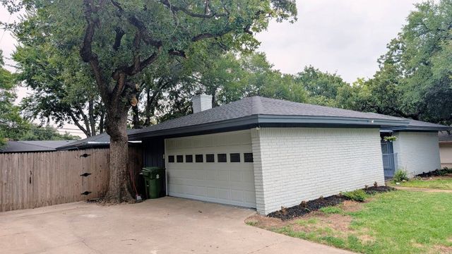 1756 Cynthia Lane, Hurst, TX 76054