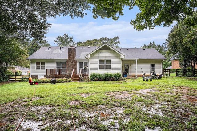 610 Camary SE Court, Conyers, GA 30094