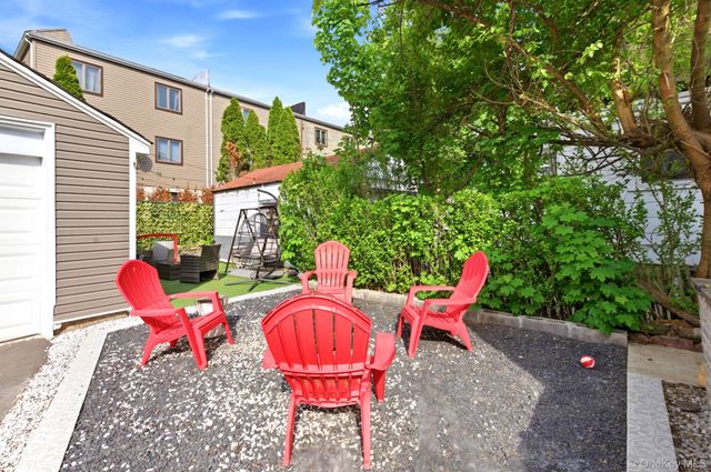 135 Beechwood Avenue, Mount Vernon, NY 10553