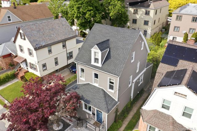 135 Beechwood Avenue, Mount Vernon, NY 10553