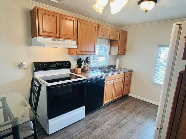 2282 PIAZZA DRIVE 117, Sarasota, FL 34238