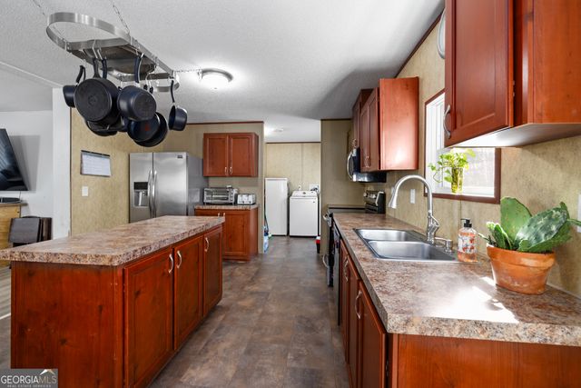 225 Merry Drive NW, Milledgeville, GA 31061