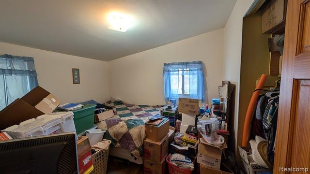 1072 S Venoy Road, Westland, MI 48186