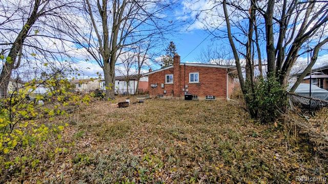 1072 S Venoy Road, Westland, MI 48186