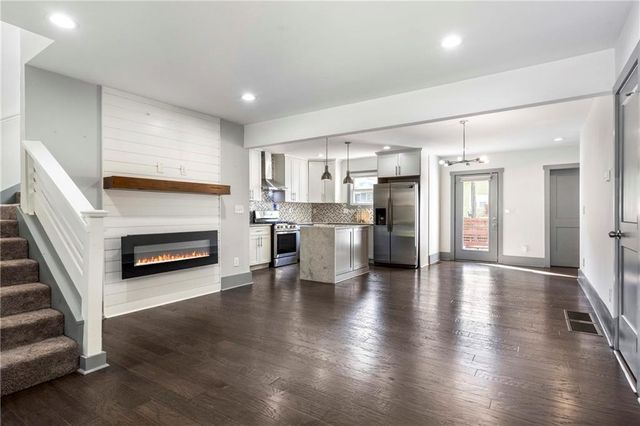 1770 S Olympian Way SW, Atlanta, GA 30310