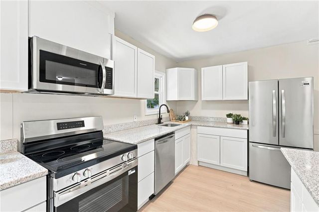 1301 E 80th Street, Kansas City, MO 64131