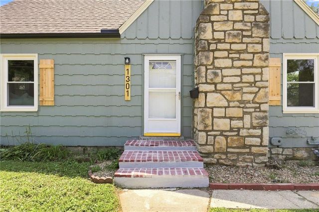1301 E 80th Street, Kansas City, MO 64131