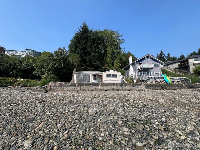 1239 Colchester Drive E, Port Orchard, WA 98366