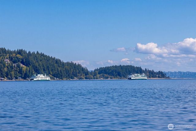 1239 Colchester Drive E, Port Orchard, WA 98366