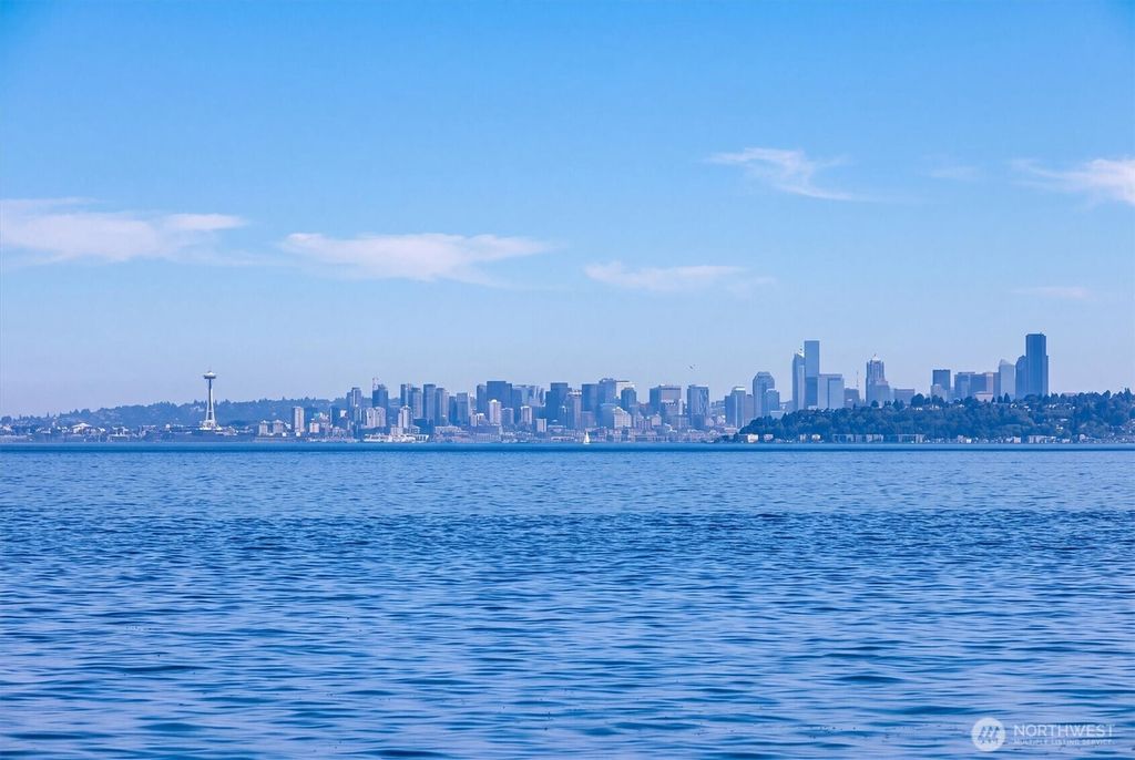1239 Colchester Drive E, Port Orchard, WA 98366