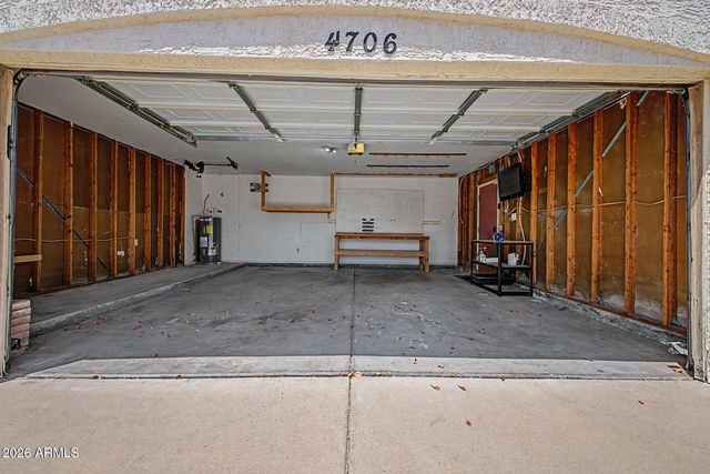 4706 W ESCUDA Drive, Glendale, AZ 85308