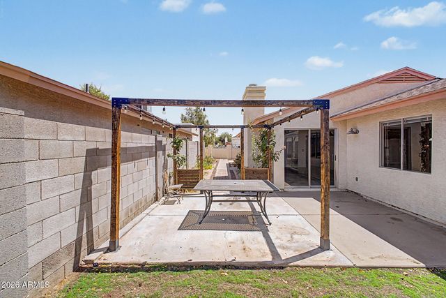 4706 W ESCUDA Drive, Glendale, AZ 85308