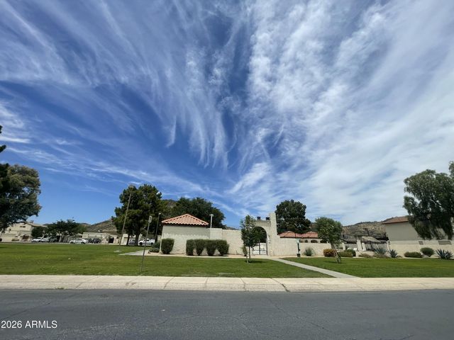 4706 W ESCUDA Drive, Glendale, AZ 85308