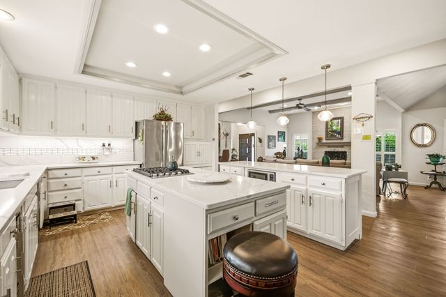 5718 Over Downs Drive, Dallas, TX 75230