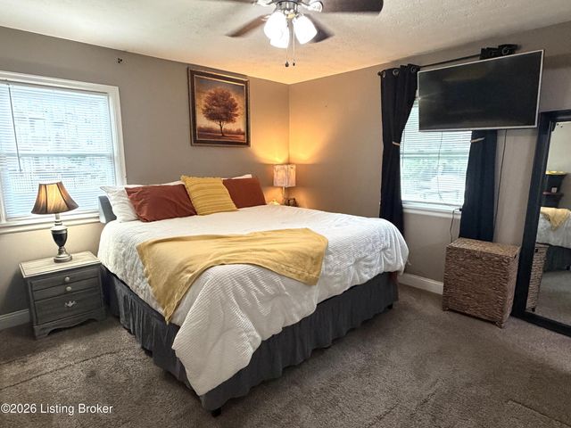 4624 Settle Blvd, Louisville, KY 40219