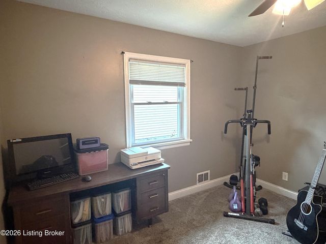 4624 Settle Blvd, Louisville, KY 40219
