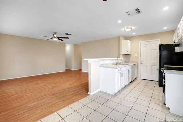 7224 spring flower, San Antonio, TX 78249