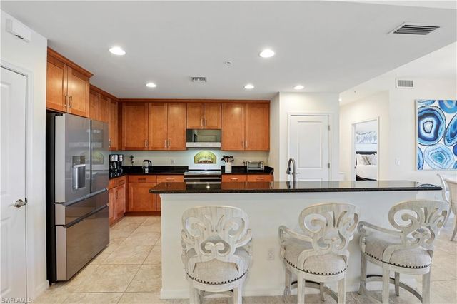 15145 Palmer Lake CIR 103, Naples, FL 34109