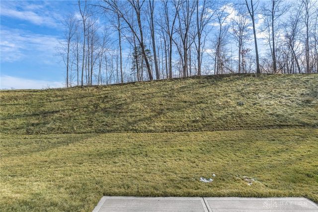 2425 Bent Grass Drive, Beavercreek, OH 45431