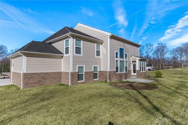 2425 Bent Grass Drive, Beavercreek, OH 45431