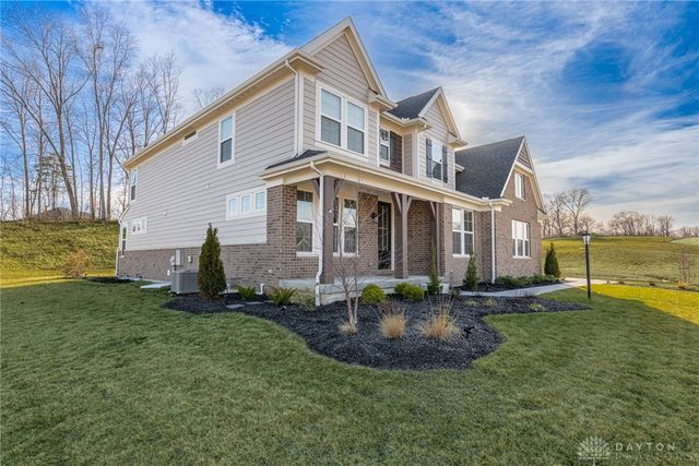 2425 Bent Grass Drive, Beavercreek, OH 45431