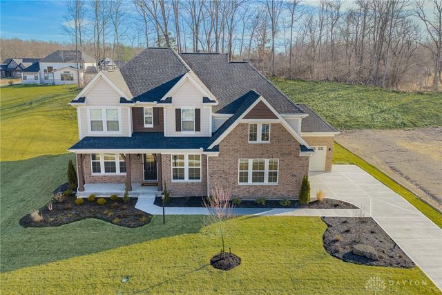 2425 Bent Grass Drive, Beavercreek, OH 45431