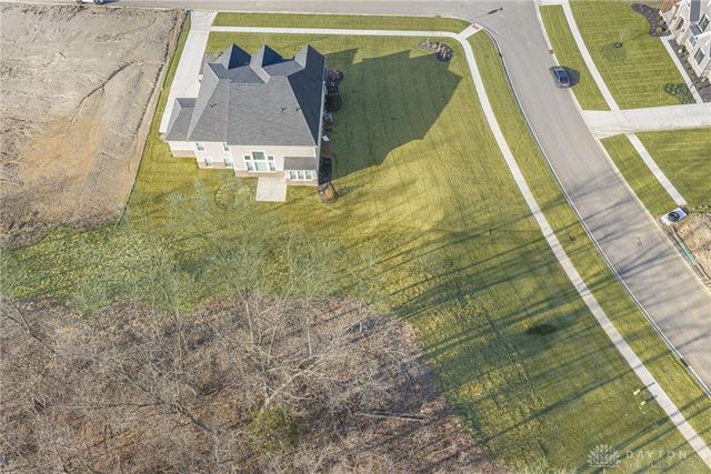 2425 Bent Grass Drive, Beavercreek, OH 45431