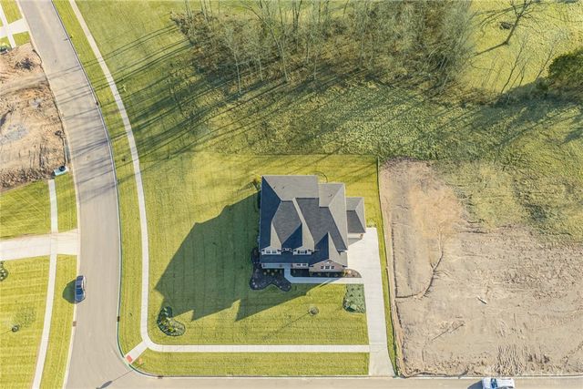 2425 Bent Grass Drive, Beavercreek, OH 45431