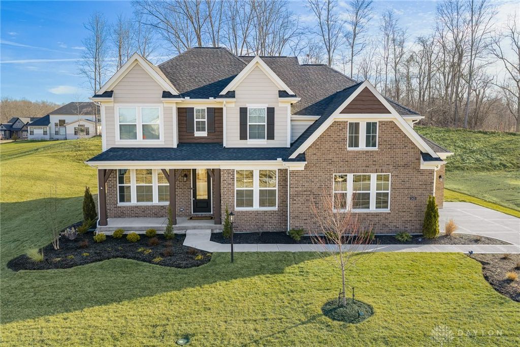 2425 Bent Grass Drive, Beavercreek, OH 45431