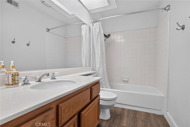 27827 Zion Court, Castaic, CA 91384