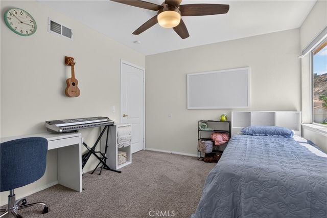 27827 Zion Court, Castaic, CA 91384