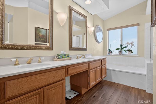27827 Zion Court, Castaic, CA 91384