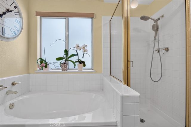27827 Zion Court, Castaic, CA 91384