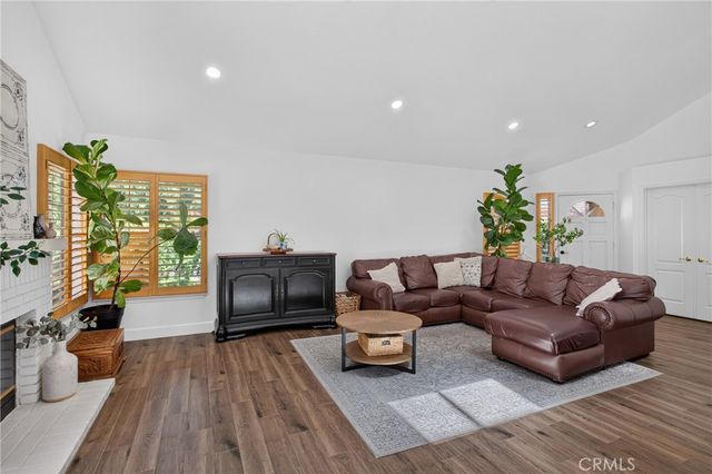 27827 Zion Court, Castaic, CA 91384