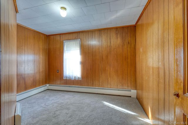 33 Bank Street, Walden, NY 12586