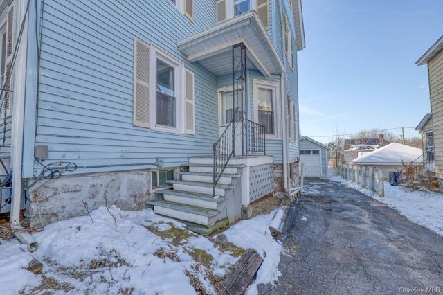 33 Bank Street, Walden, NY 12586