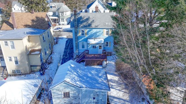 33 Bank Street, Walden, NY 12586