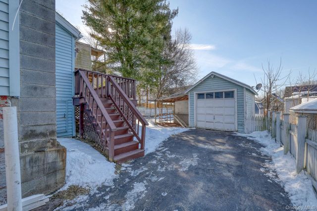 33 Bank Street, Walden, NY 12586