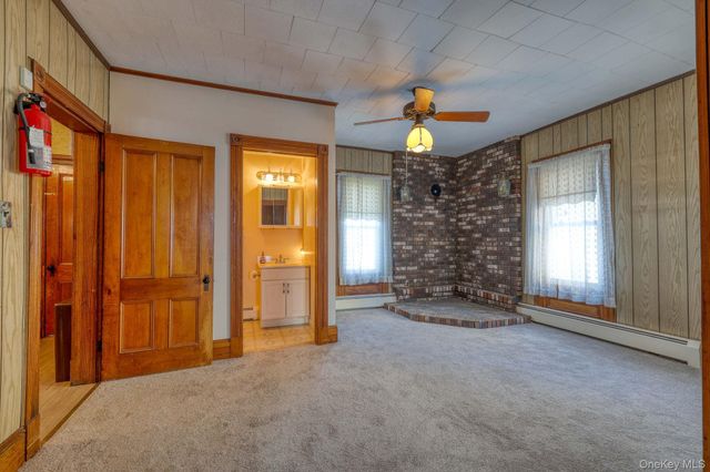 33 Bank Street, Walden, NY 12586