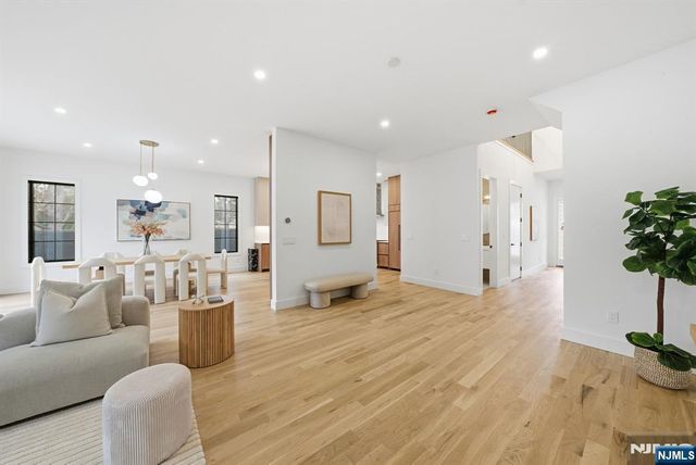 5 Cedar Court, Demarest, NJ 07627