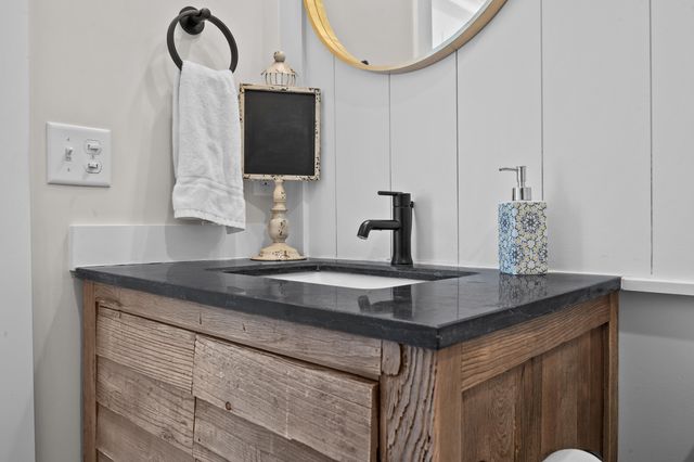 7443 Crowes Nest Drive, Harrison, TN 37341