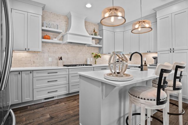 7443 Crowes Nest Drive, Harrison, TN 37341